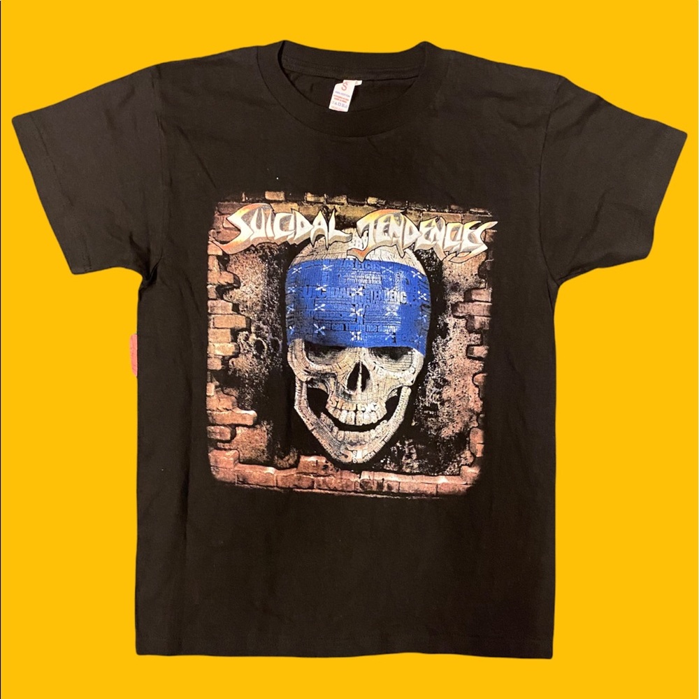 Suicidal tendencies graphic Tshirt !